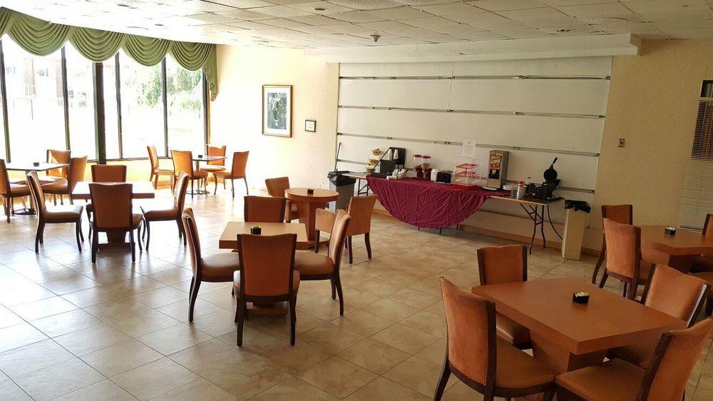 Red Carpet Inn & Suites Carneys Point/Wilmington מראה חיצוני תמונה