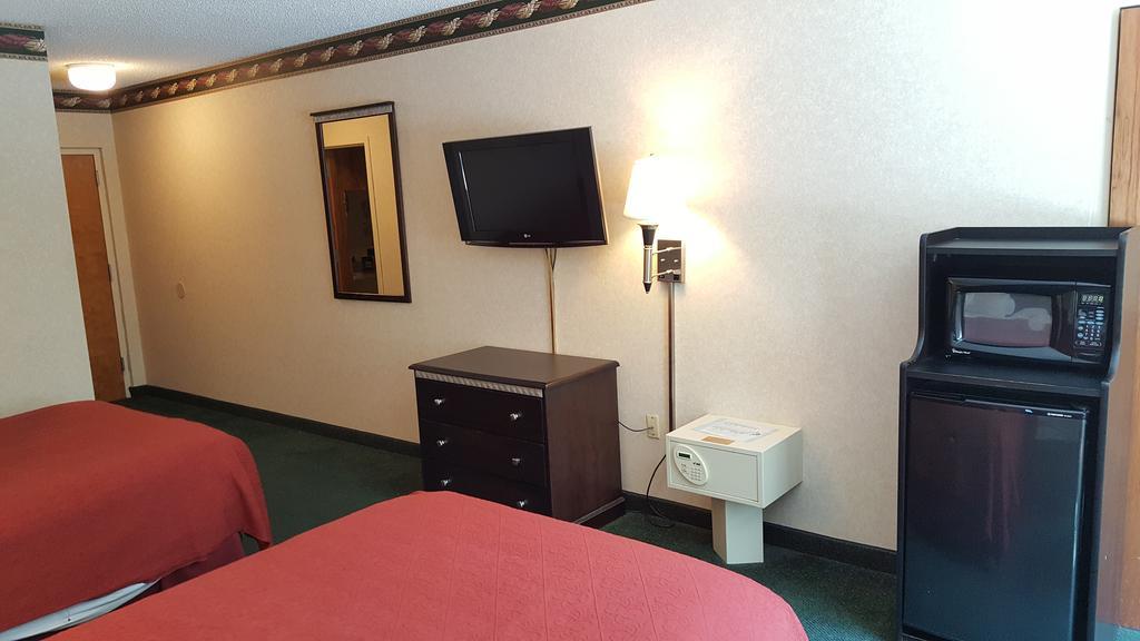 Red Carpet Inn & Suites Carneys Point/Wilmington מראה חיצוני תמונה